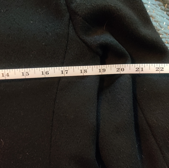 100% Wool Trench Coat - Picture 10 of 13